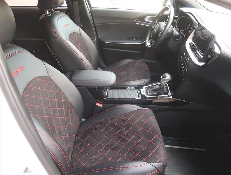 Kia Pro_Ceed (2022) GT-Line 1.5 T-GDI - fotka 9 z 19