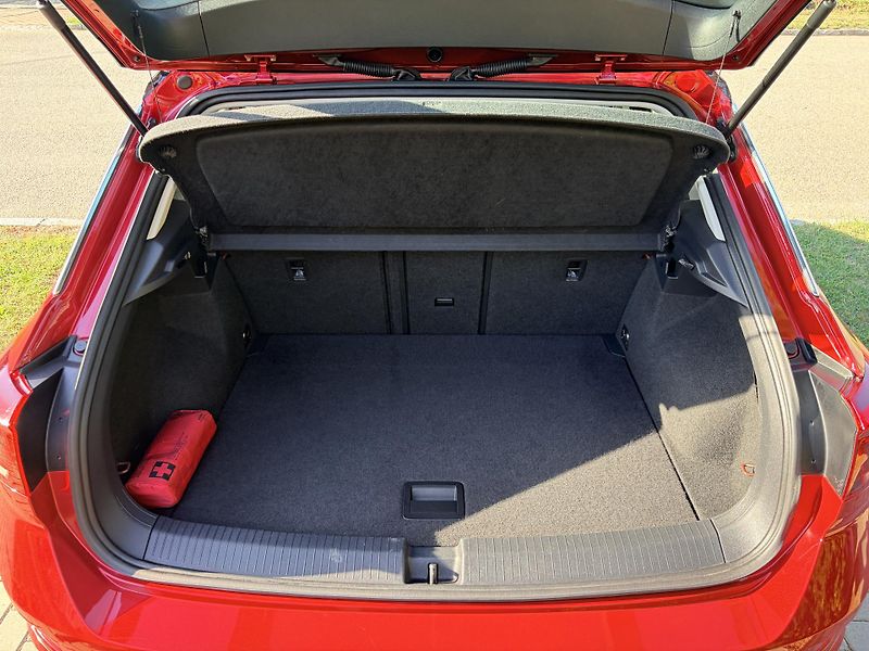 Volkswagen T-Roc 1.0TSI SPORT IQ LIGHT - fotka 41 z 46
