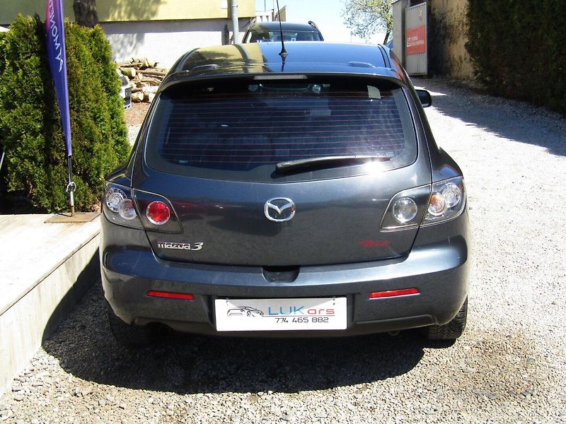 Mazda 3 (2009) 1.6 16V 77kW  CZ PŮVOD - fotka 12 z 35