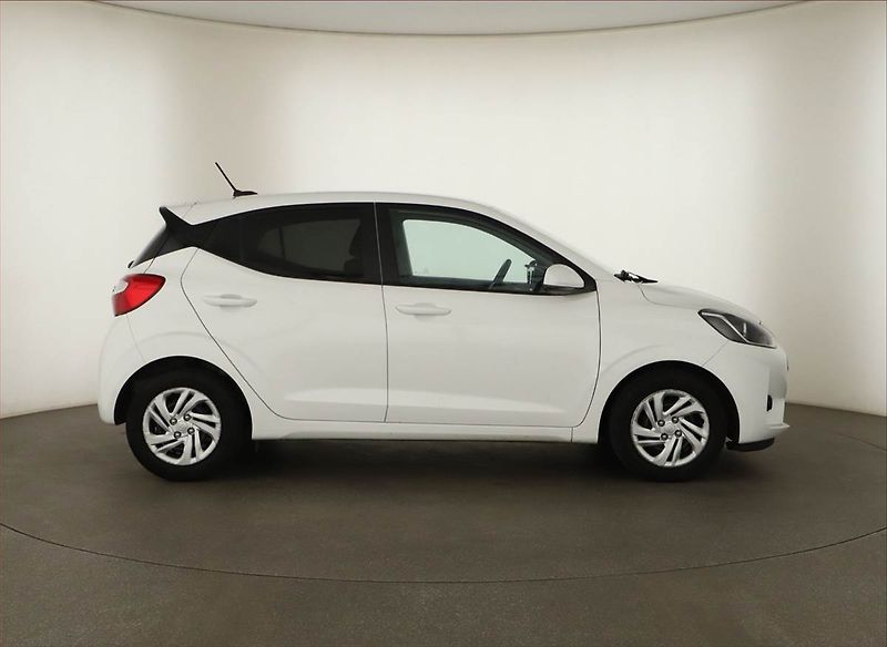 Hyundai i10 (2022) 1.0, Automat, ČR,1.maj - fotka 6 z 13