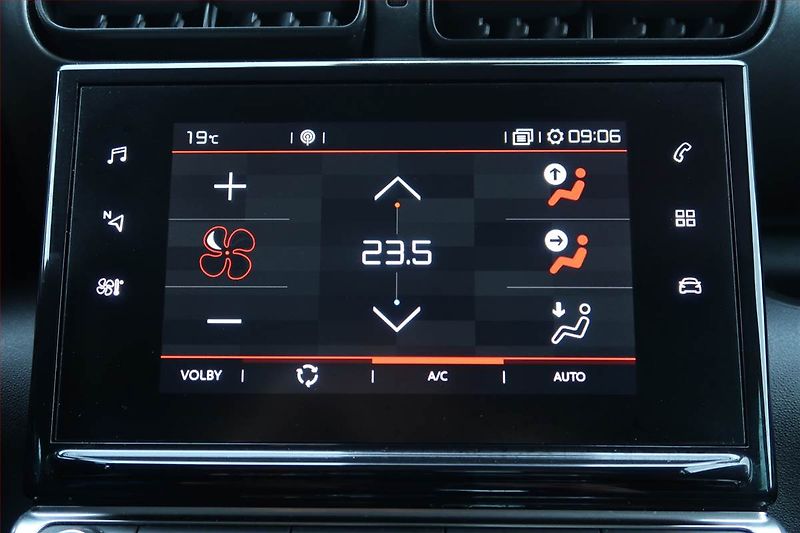 Citroën C3 Aircross (2020) 1.2 PureTech, Navi, Tempomat - fotka 16 z 24