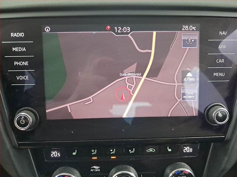 Škoda Octavia (2018) Style 1.5 TSI, Navi, Tempomat - fotka 13 z 16