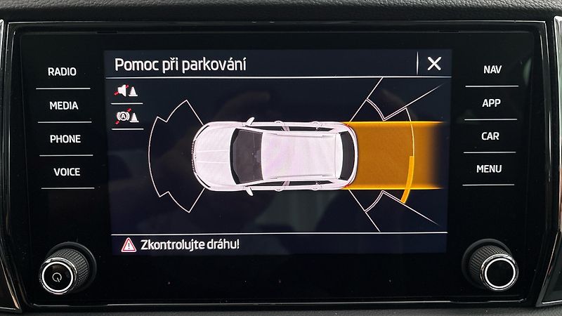 Škoda Karoq 2.0 TDI Style - fotka 12 z 31