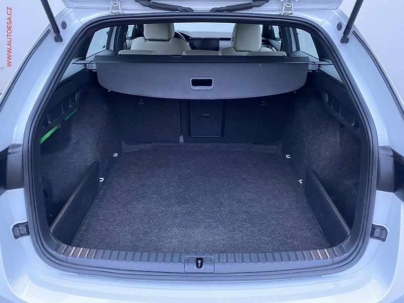 Škoda Octavia (2020) 2.0 TDi, ČR, Style, LED - fotka 7 z 21