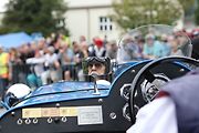 Na akci Jízda do vrchu a výstava historických vozidel se představilo na tři sta automobilů a motocyklů.