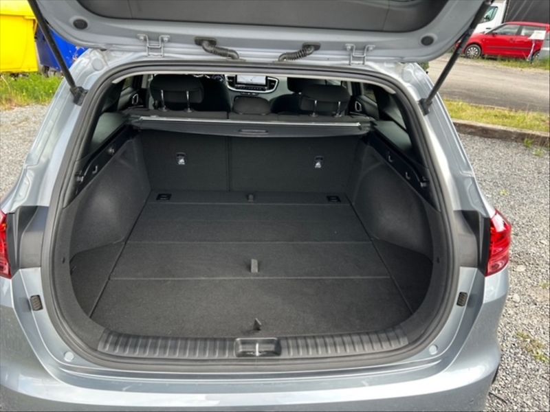 Kia Ceed 1,5 T-GDI Top - fotka 6 z 11