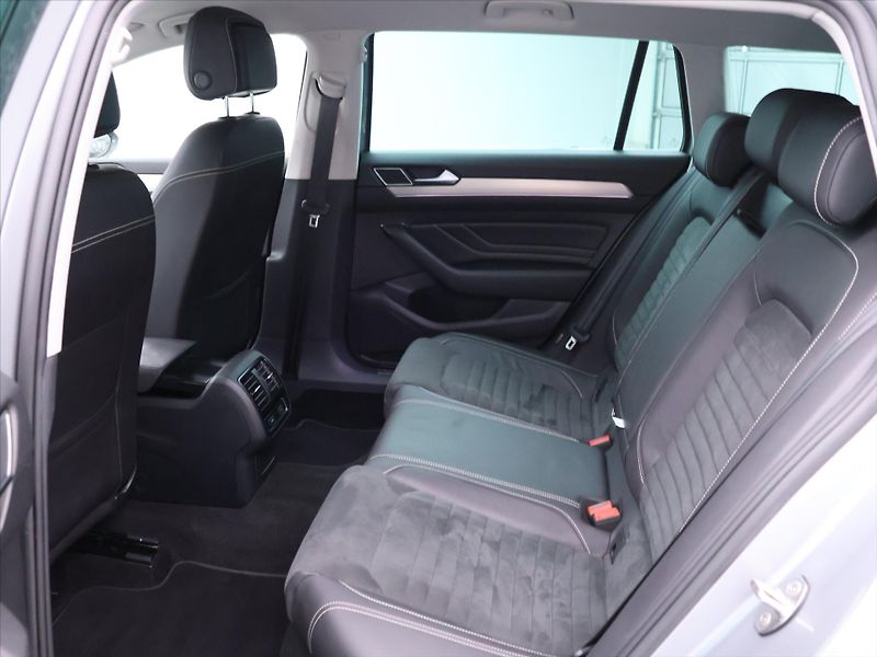 Volkswagen Passat 2,0 TDI 110kW DSG Elegance DPH - fotka 12 z 34