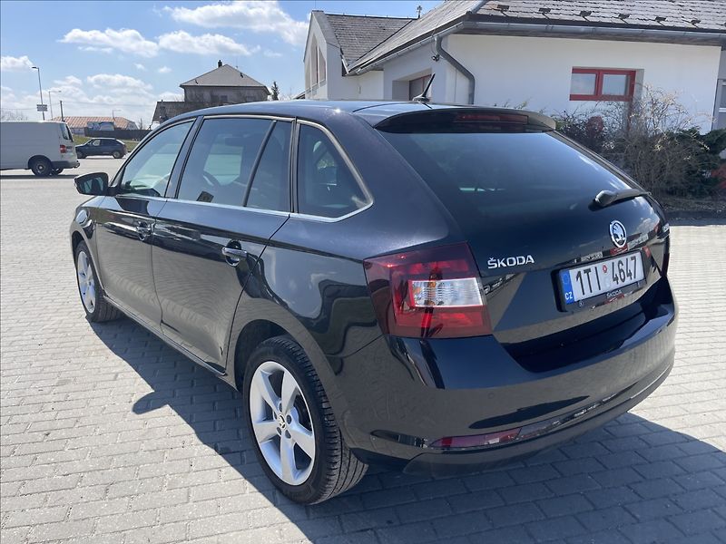 Škoda Rapid 1,2 TSi 66kw Style Radar Klima - fotka 3 z 37