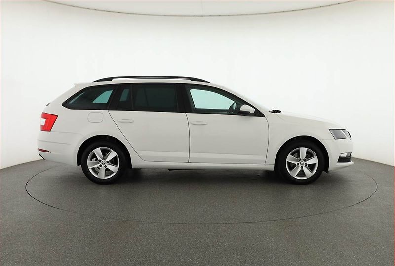 Škoda Octavia (2019) Ambition Plus 1.5 TSI, Automat - fotka 6 z 15