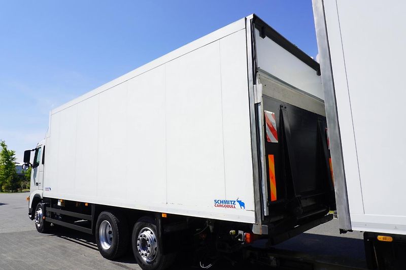 Volvo (2008) FH440 Refrigerator Set/Schmitz - fotka 15 z 24