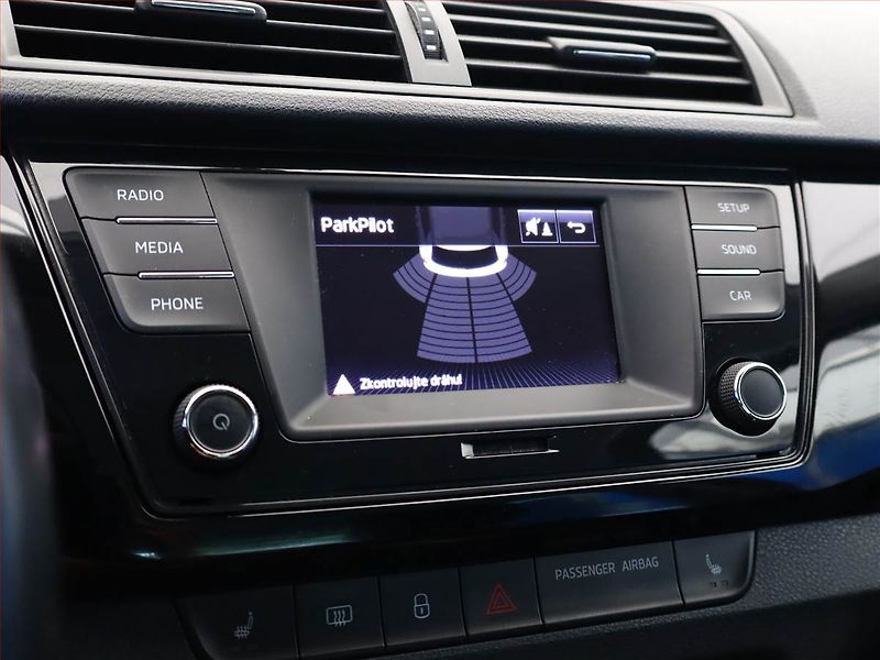 Škoda Fabia (2016) Style 1.2 TSI, Park. senzory - fotka 14 z 16
