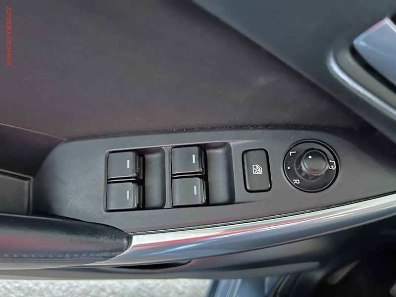 Mazda 6 (2014) 2.0i, 1.maj, Navi, AC - fotka 12 z 16