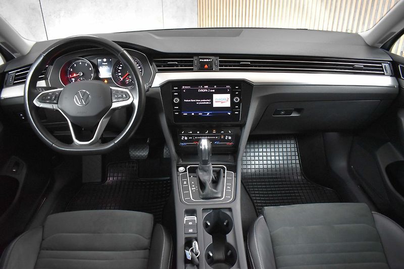Volkswagen Passat 2.0 TSI Elegance*DSG*ACC*DPH - fotka 7 z 43