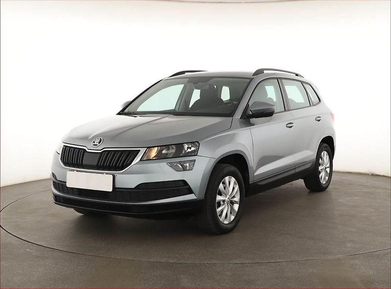 Škoda Karoq (2018) Ambition 1.0 TSI, Tempomat - fotka 2 z 19