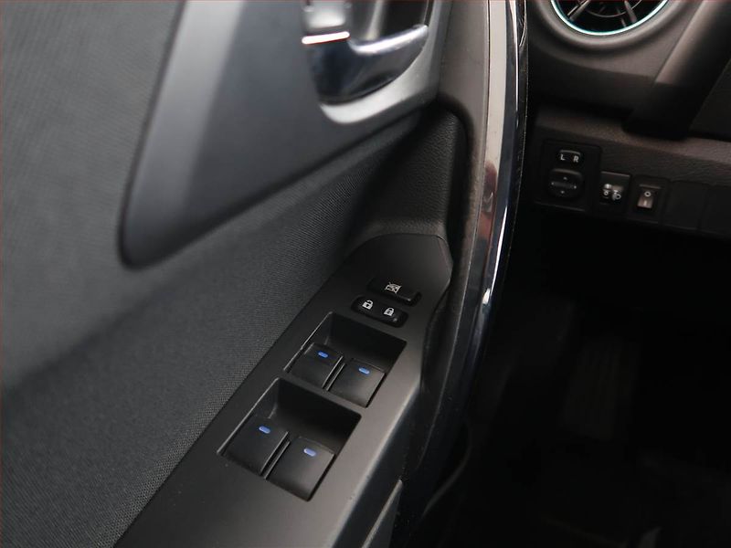 Toyota Auris (2016) Hybrid, Automat, Tempomat - fotka 20 z 21