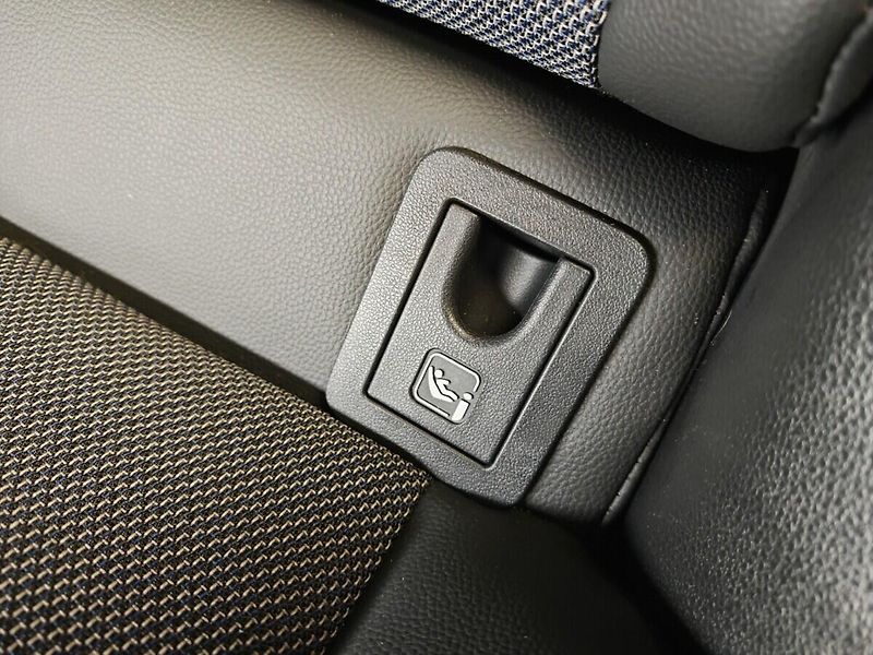 Toyota C-HR 2.0 Hybrid 4x2 Executive - fotka 22 z 46