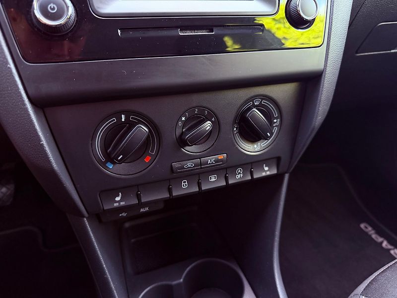 Škoda Rapid 1.2 TSi Ambition, ČR, 1.Maj - fotka 20 z 23