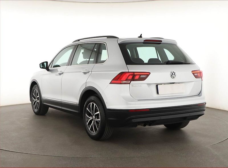 Volkswagen Tiguan (2020) 1.5 TSI - fotka 4 z 14