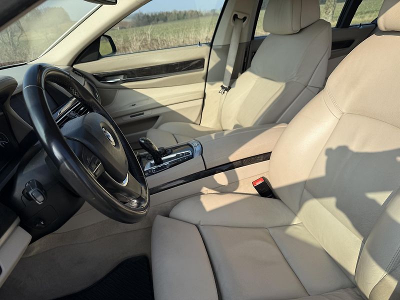 BMW Řada 7 (2011) 740 Xd Výměna možná! - fotka 46 z 50