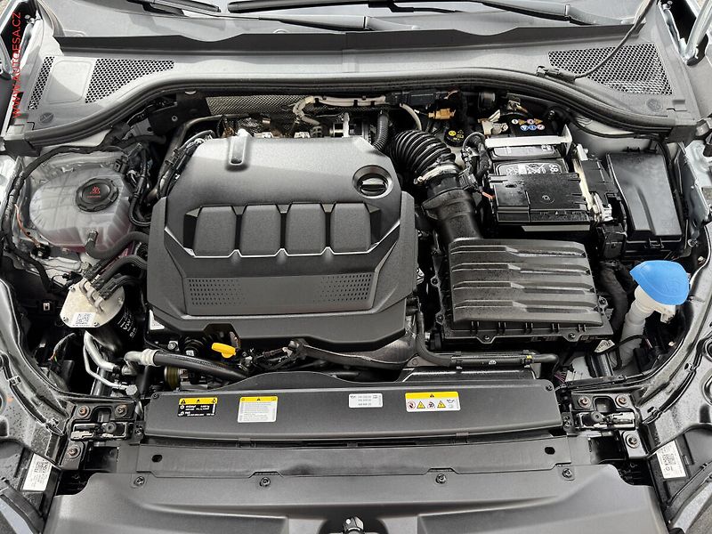 Škoda Superb (2025) 2.0 TDi, 1.maj,ČR, Selection - fotka 33 z 35