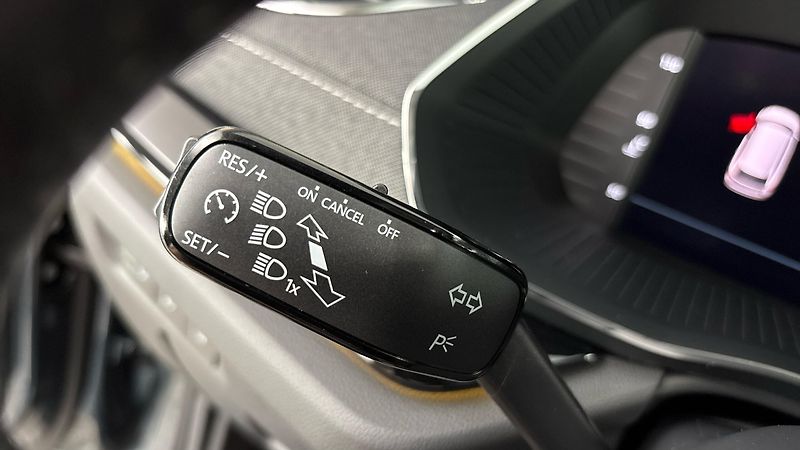 Škoda Octavia 2.0 TDI Style Combi - fotka 14 z 24