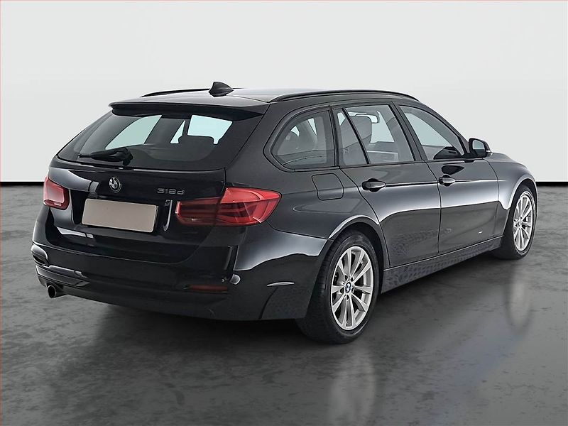 BMW Řada 3 (2018) 318 d, Serv.kniha, Tempomat - fotka 5 z 18