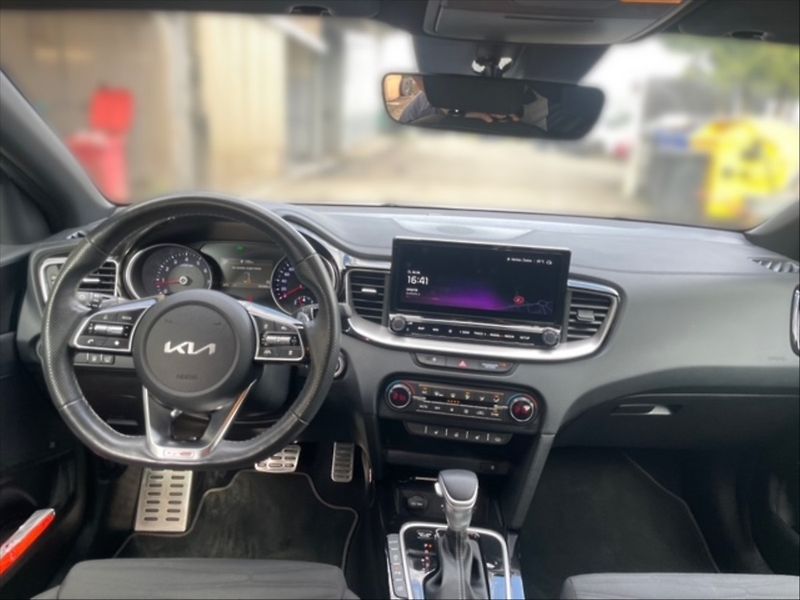 Kia ProCeed 1,5 T-GDI GT Line AT - fotka 9 z 11