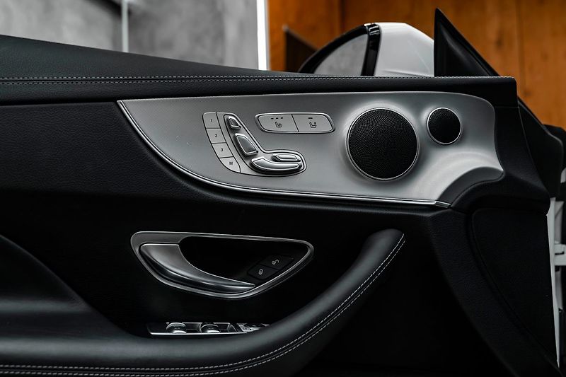 Mercedes-Benz Třídy E - fotka 14 z 18