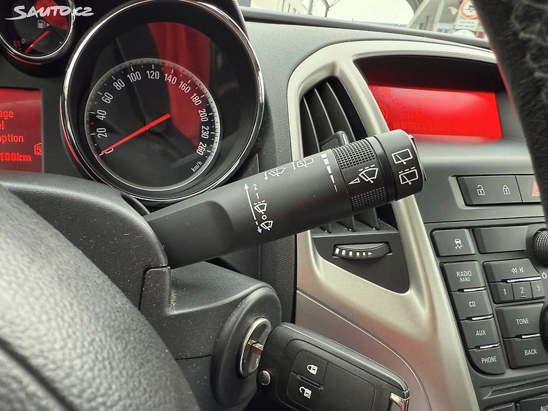 Opel Astra 1.7 CDTi 81kW - fotka 22 z 38