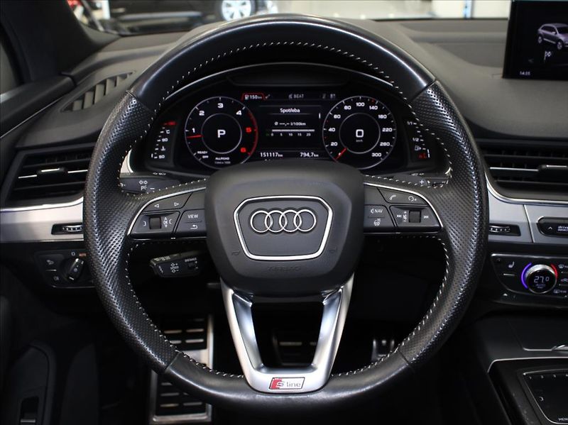 Audi Q7 3,0 TDi 200kW S-line 7-míst ČR - fotka 10 z 29