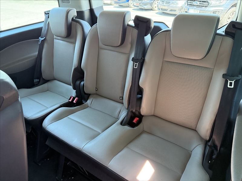 Ford Tourneo Custom 2,2 TitaniumX,114kW,po servisu - fotka 25 z 31