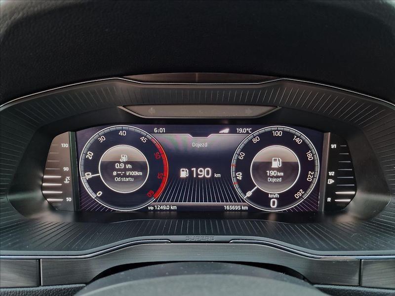 Škoda Superb 2.0TDI 110kW,původ ČR,1.Maj - fotka 22 z 50