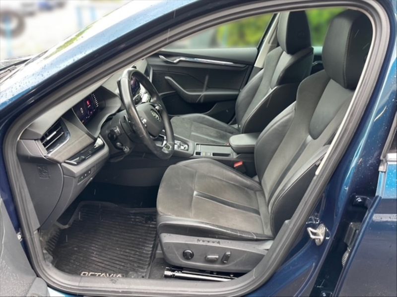 Škoda Octavia 2,0 TDI Style DSG - fotka 7 z 11