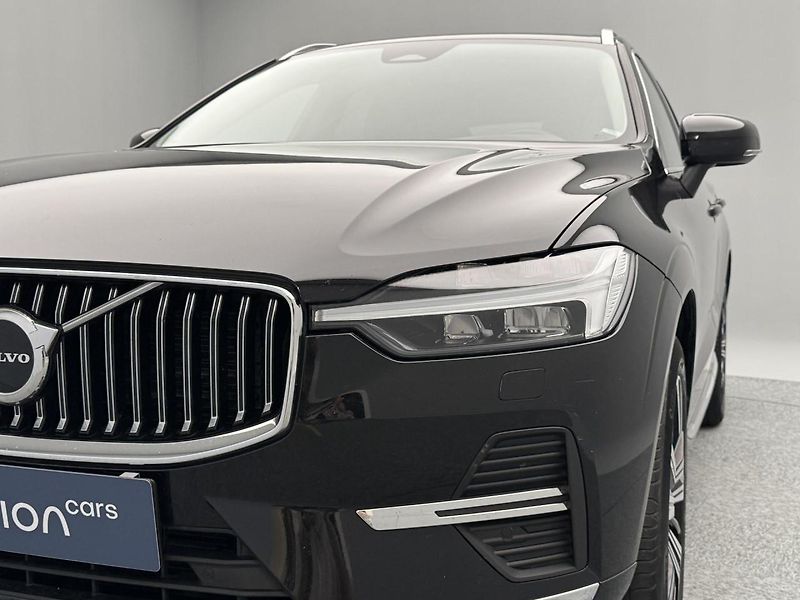 Volvo XC60 B4 AWD BRIGHT PLUS AUT - fotka 17 z 40
