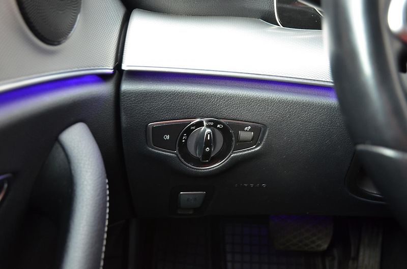 Mercedes-Benz Třídy E (2019) E 220d // REZERVOVÁNO // - fotka 29 z 46