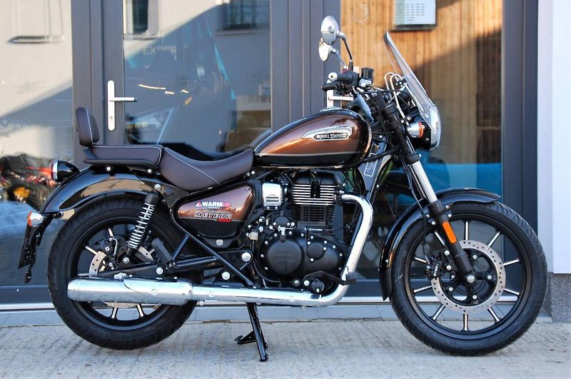 Royal Enfield Meteor 350 (2026) 350 Meteor BROWN - fotka 1 z 25