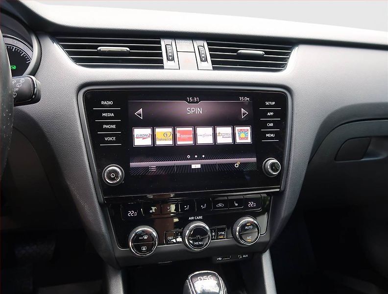 Škoda Octavia (2017) 1.8 TSI, Automat, Tempomat - fotka 12 z 21