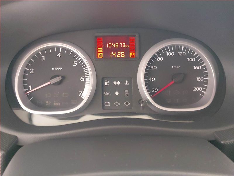 Dacia Duster (2011) 1.5 dCi, ČR,1.maj - fotka 11 z 15