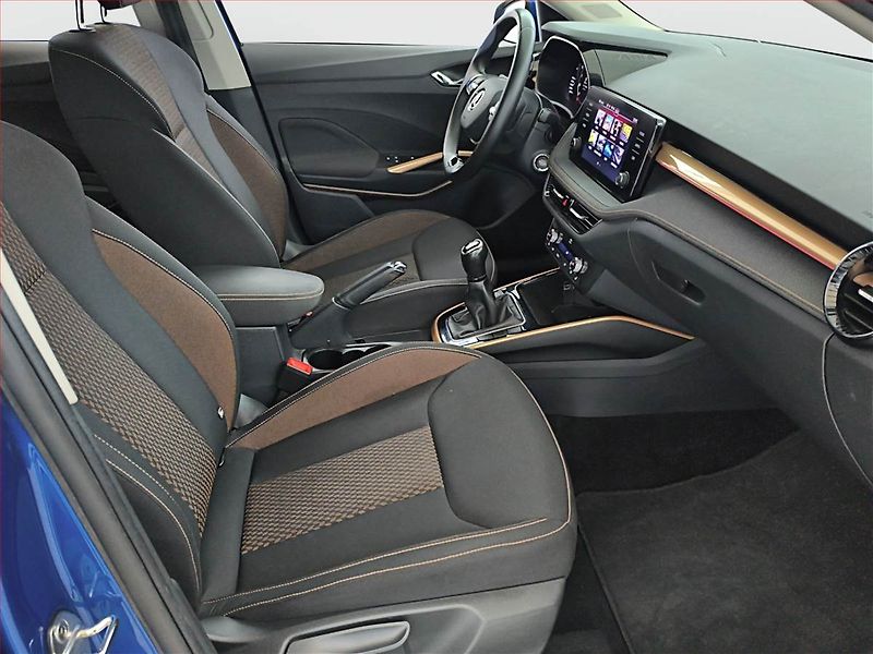 Škoda Fabia (2023) Style 1.0 TSI, Serv.kniha - fotka 9 z 18