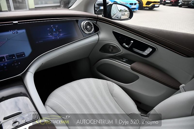 Mercedes-Benz EQS 580 4M HYPERSCREEN K360° 1M - fotka 22 z 59
