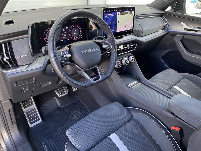 Škoda Kodiaq 2,0 TDI Sportline 4x4 DSG - fotka 7 z 30