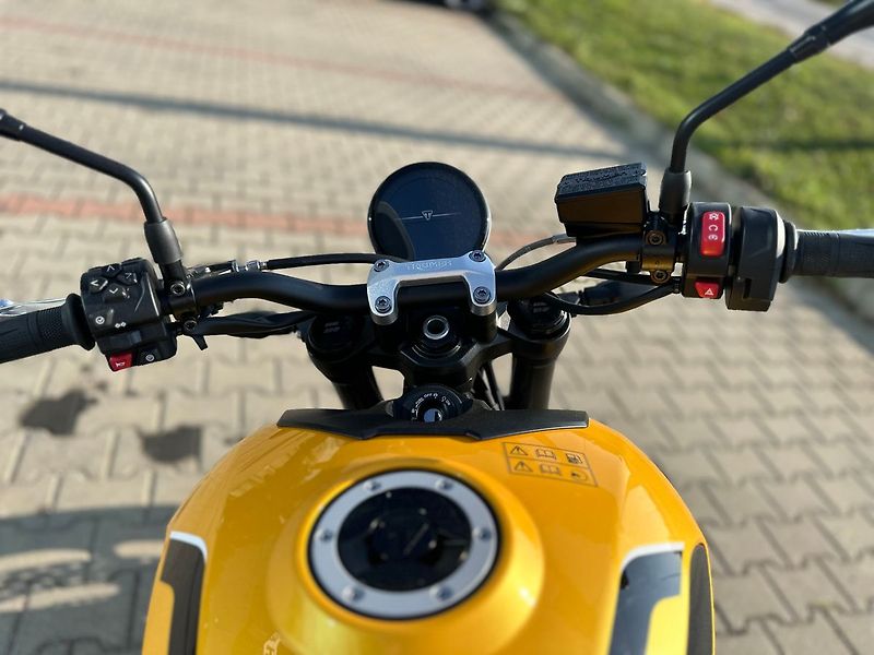 Triumph (2026) Trident 660, záruka a akce - fotka 4 z 7