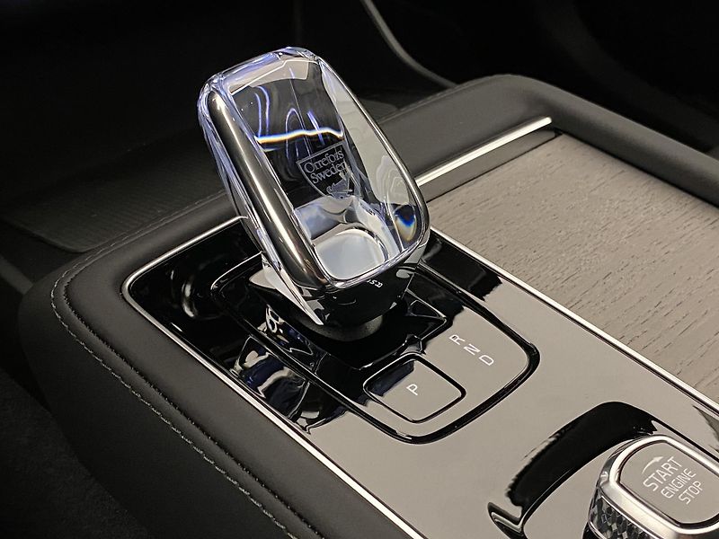 Volvo XC90 (2026) T8 AWD Plug-in DARK PLUS 7m - fotka 41 z 78