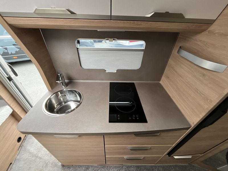 Knaus (2022) Südwind 500 QDK - E-POWER - fotka 12 z 20