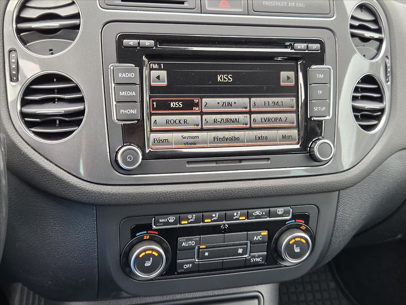 Volkswagen Tiguan 2,0 TDi DSG 4x4 Tažné z. Track - fotka 16 z 24
