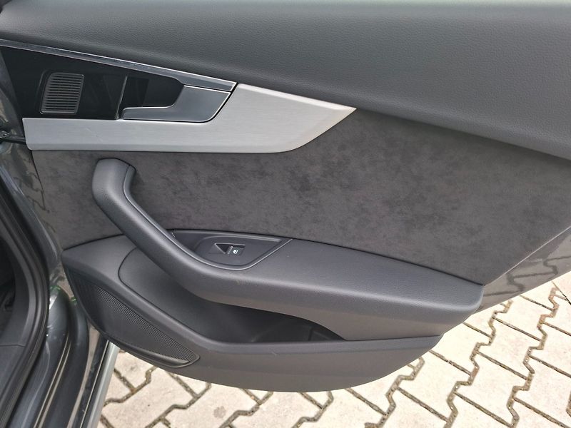 Audi S4 (2020) 255kW -ČR-HUD-BANG.OLUFSEN - fotka 39 z 48
