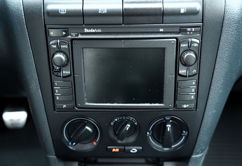 Škoda Octavia 1.9 TDI, 110KW/ČR/kůže/Al.kola - fotka 36 z 36
