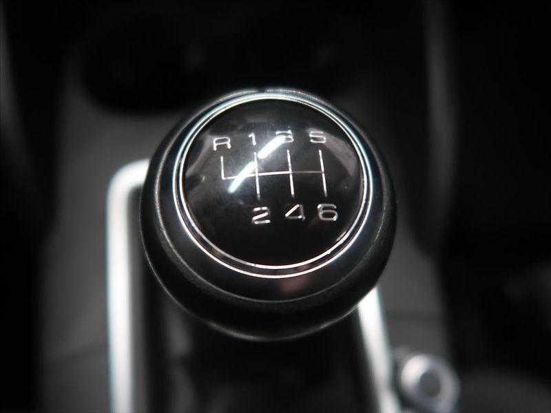 Audi A3 2,0 TDI S-line 1.majitel - fotka 27 z 38