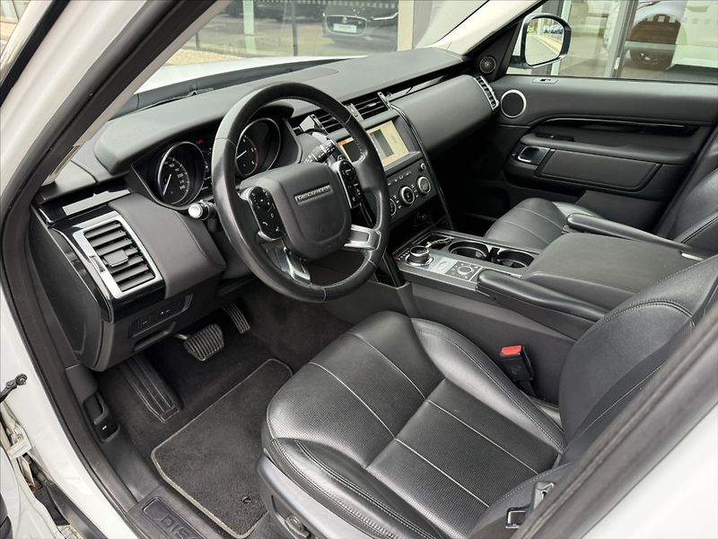 Land Rover Discovery 3,0 TDV6 SE - fotka 9 z 27