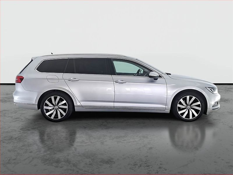 Volkswagen Passat (2016) Highline 2.0 TDI, Kůže, Navi - fotka 6 z 18